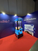 ⁦מנוף בובות כחול⁩ – תמונה ⁦2⁩